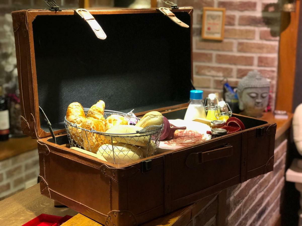 Au Chalet D'Isa Havelange Eksteriør billede